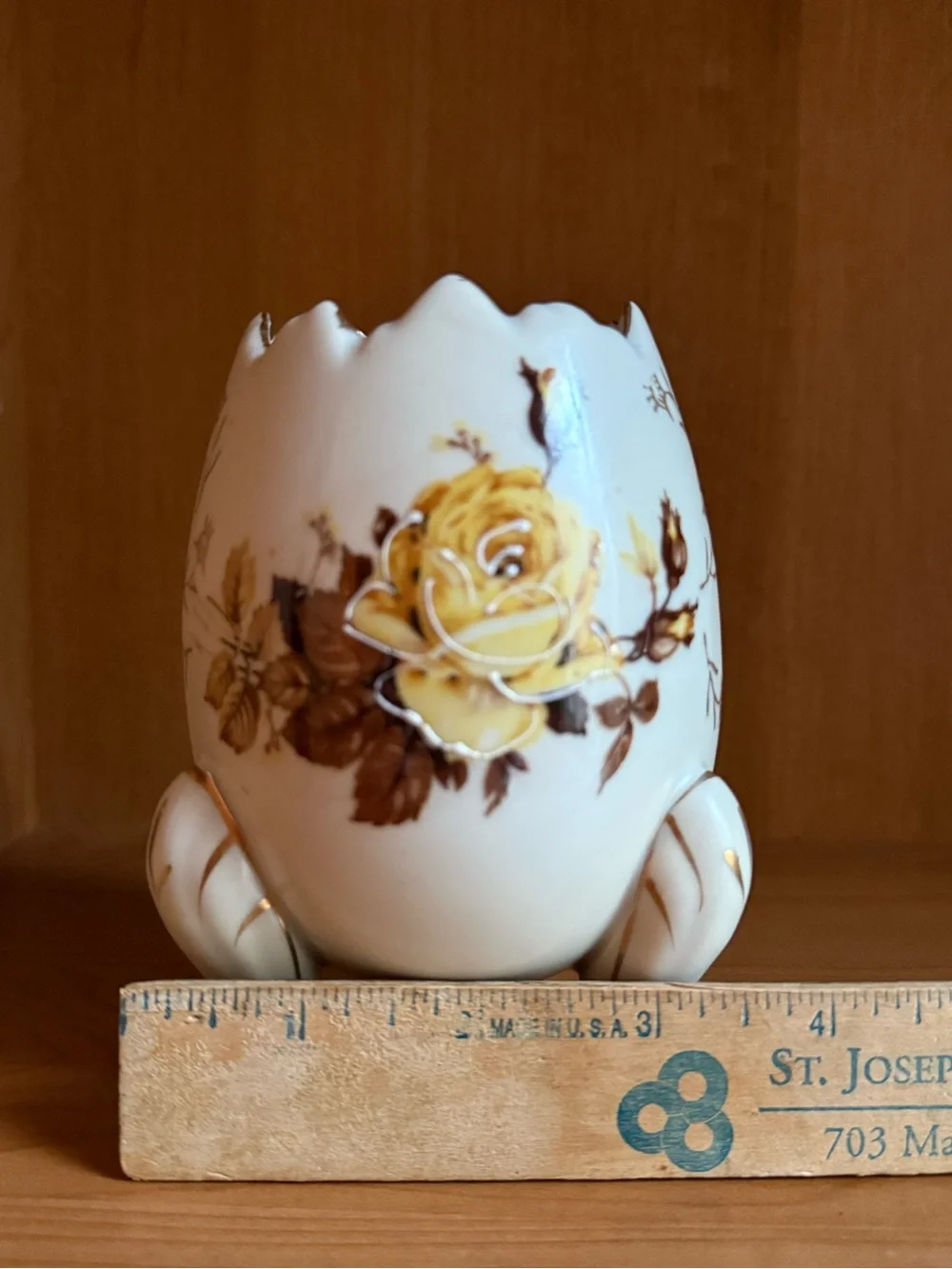 Vintage Napcoware Porcelain Vase with Gold Rose Motif, cracked egg shape